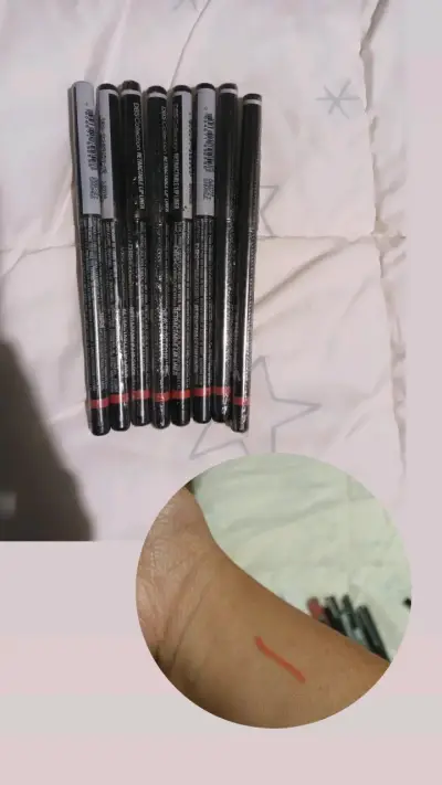Set de delineadores de labios NYX y L'Oréal - miniatura 2