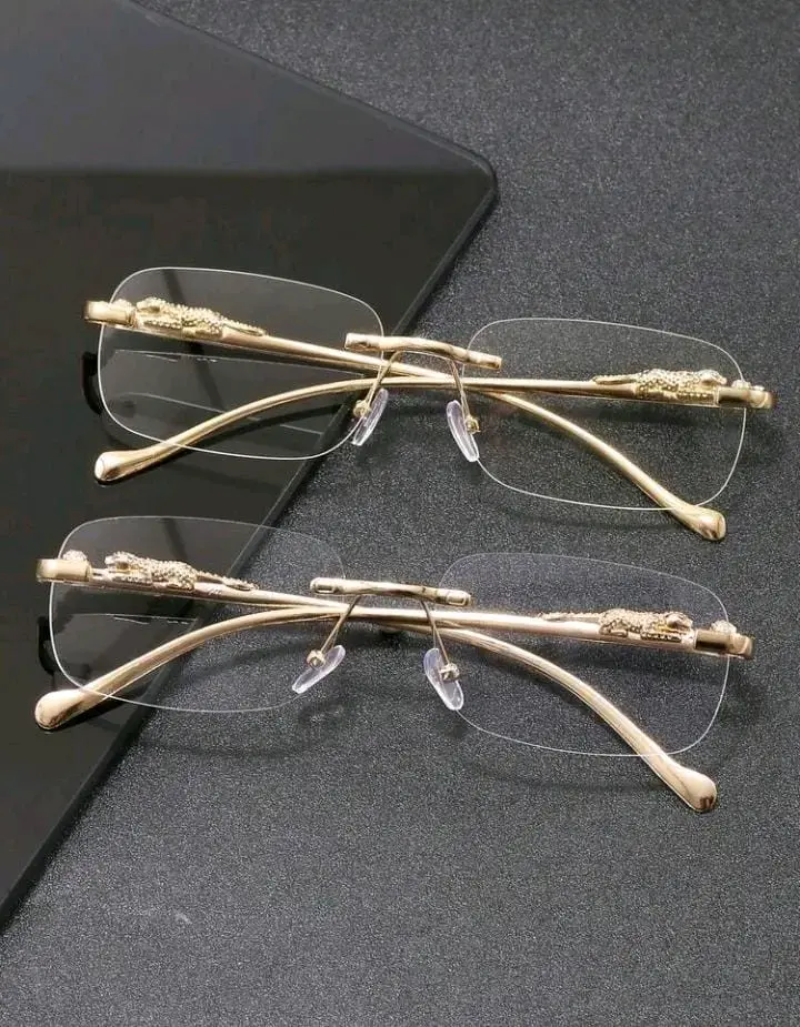 Elegantes anteojos de lectura dorados - 4