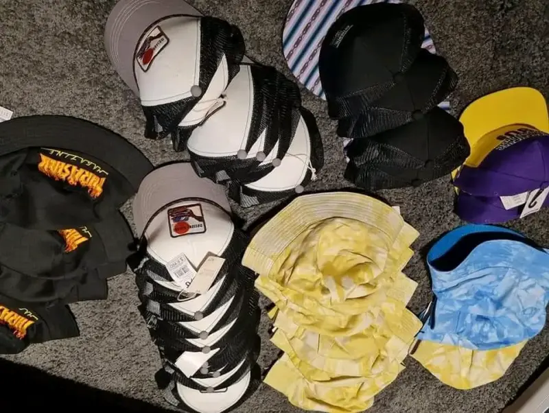 Gorras con diseño bordado - 2