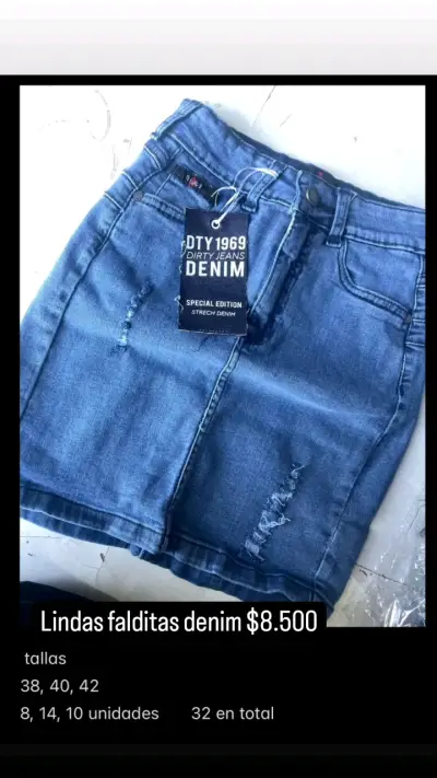 Falda denim para mujer con diseño desgastado - miniatura 1