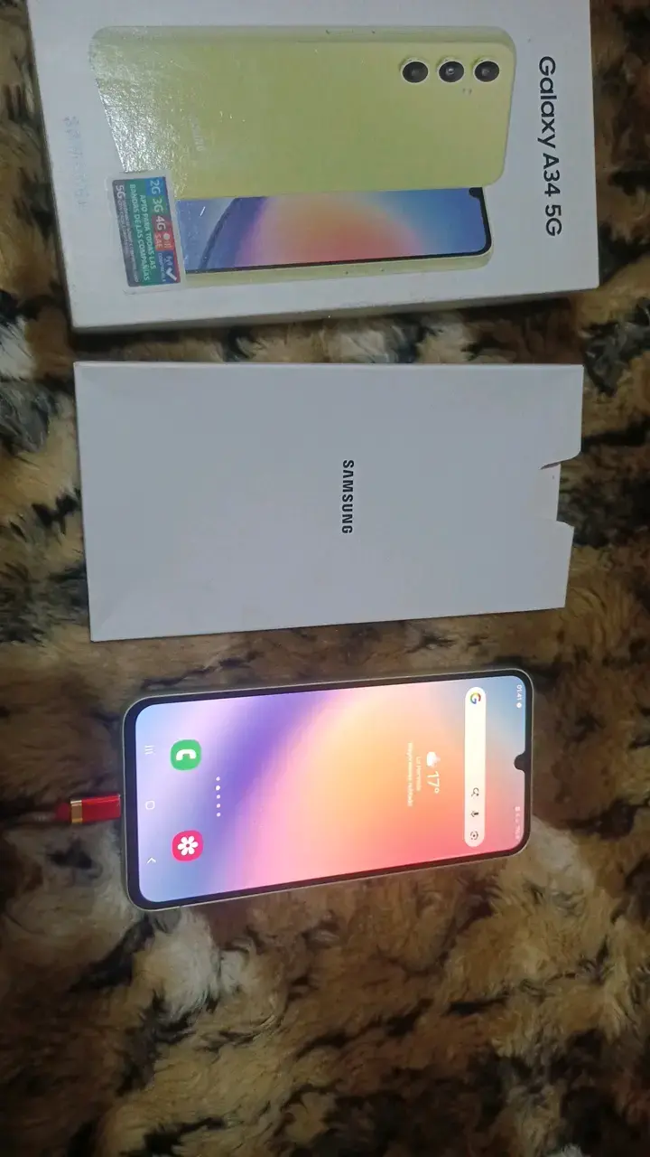 Samsung Galaxy A34 5G con caja y accesorios - 4