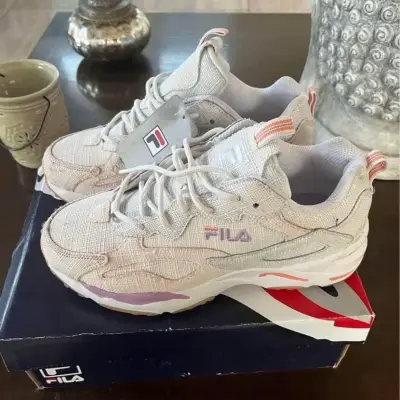 ZAPATILLAS FILA RAYTRACER MUJERNUEVAS TALLA 40 - miniatura 2