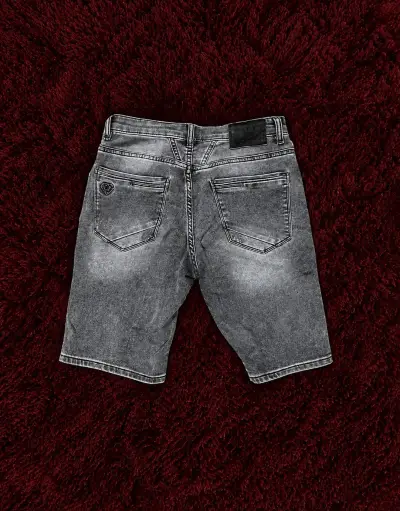 short - miniatura 2
