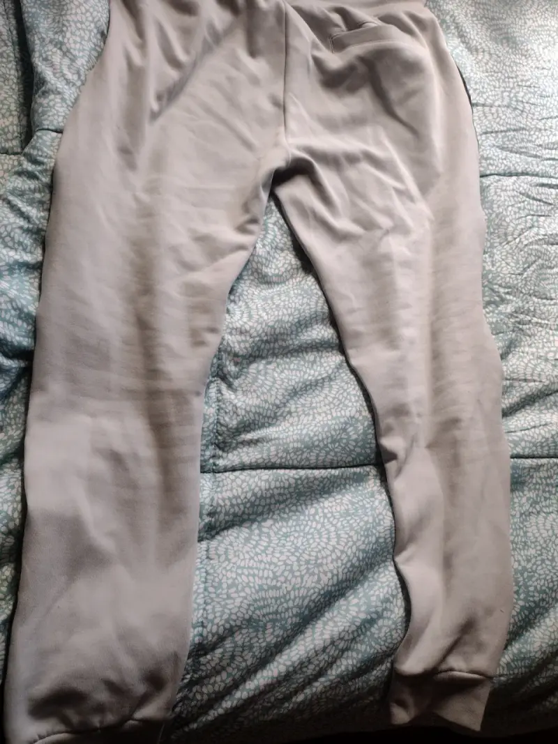 Pantalones deportivos grises con banda lateral - 2