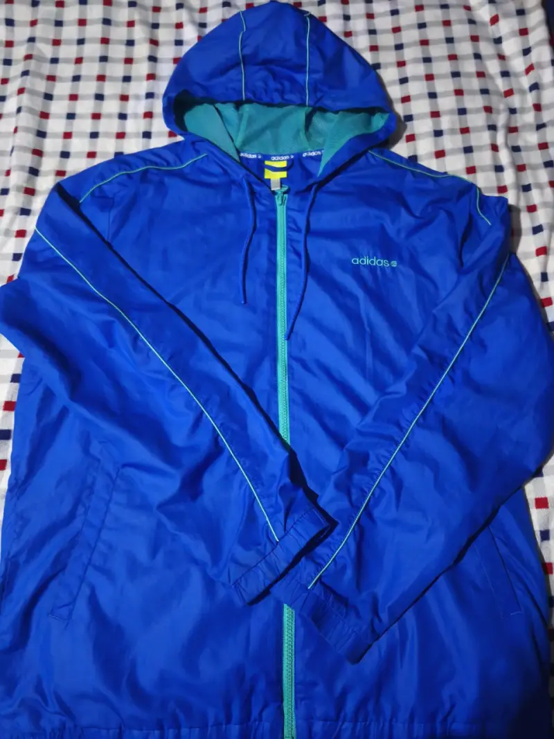 Chaqueta deportiva azul Adidas con capucha - 2