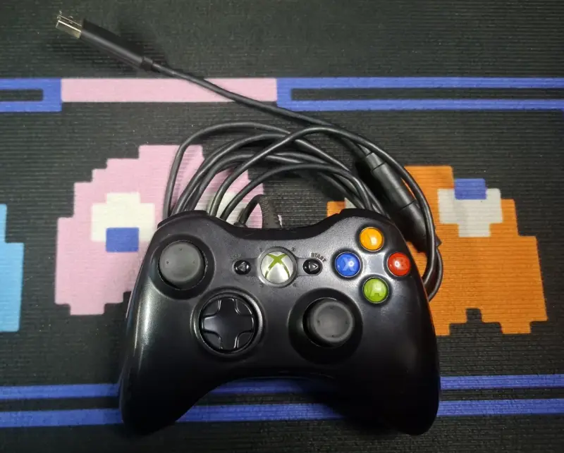 Control original alámbrico Xbox 360