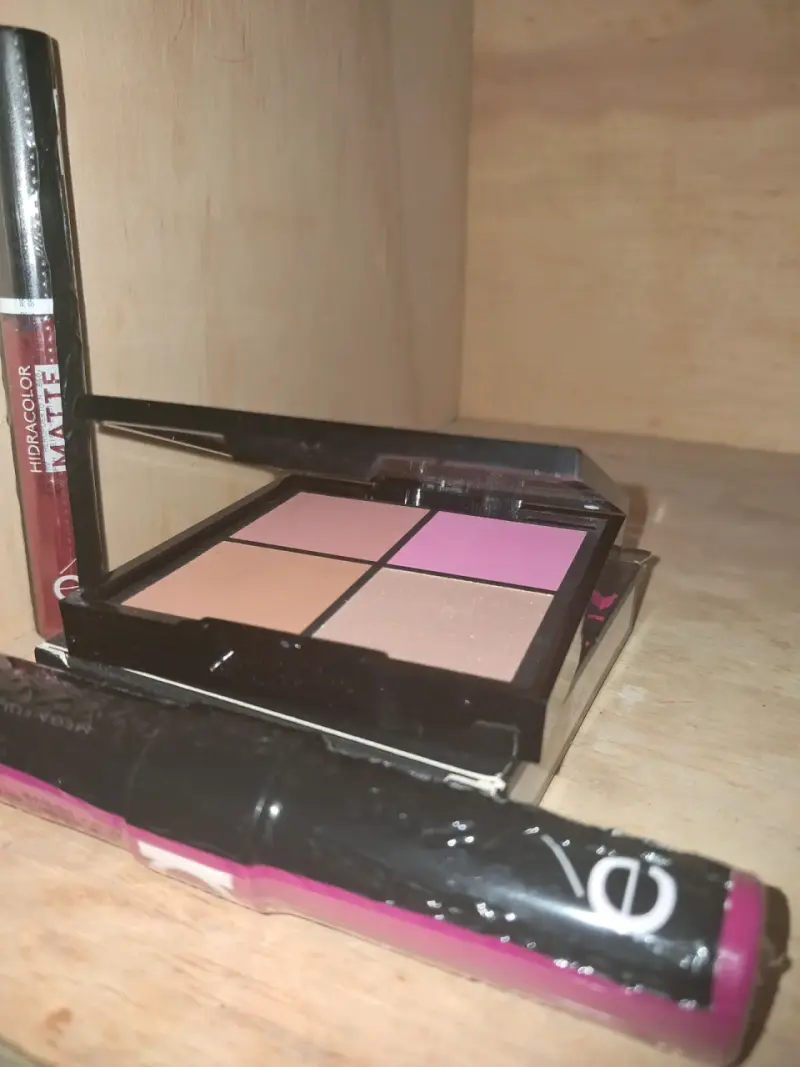 Set contorno,sombra,rubor,labial mate y rimel