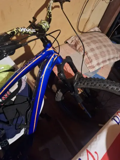 Bicicleta de montaña Mongoose Salvo sport - miniatura 1