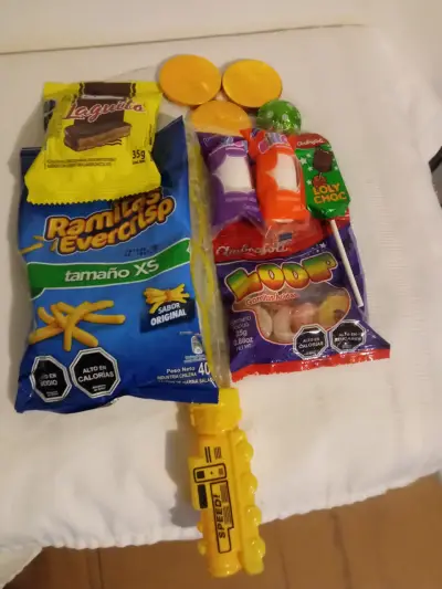 Set de dulces y decoración de Halloween - miniatura 2