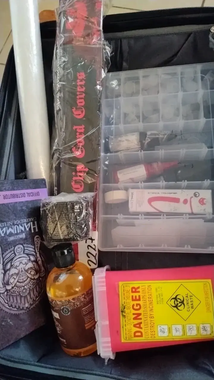 Kit de Tatuaje Completo Dragonhawk con Pedal y Agujas - 3