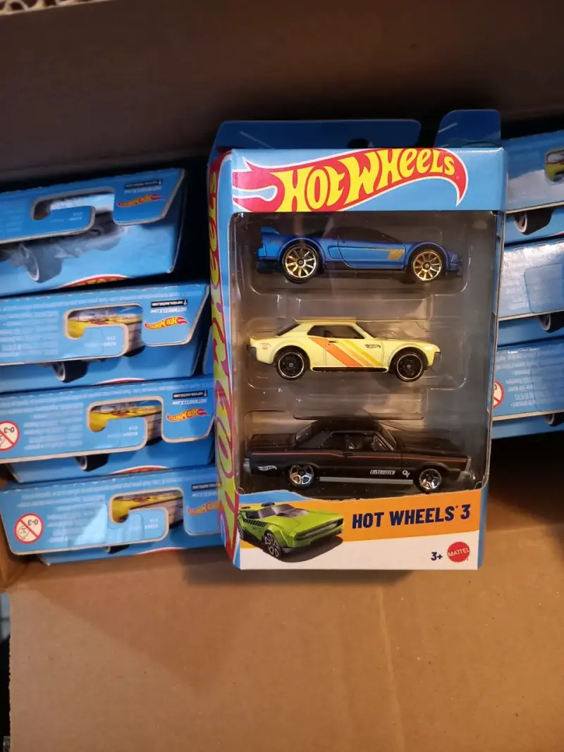 Set de 3 Autos Hot Wheels en Caja - 5