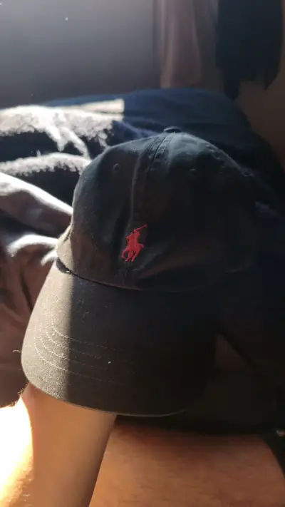 Gorra negra Polo Ralph Lauren con logo rojo - miniatura 1