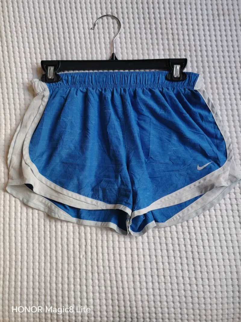 Shorts deportivos Nike azul para mujer