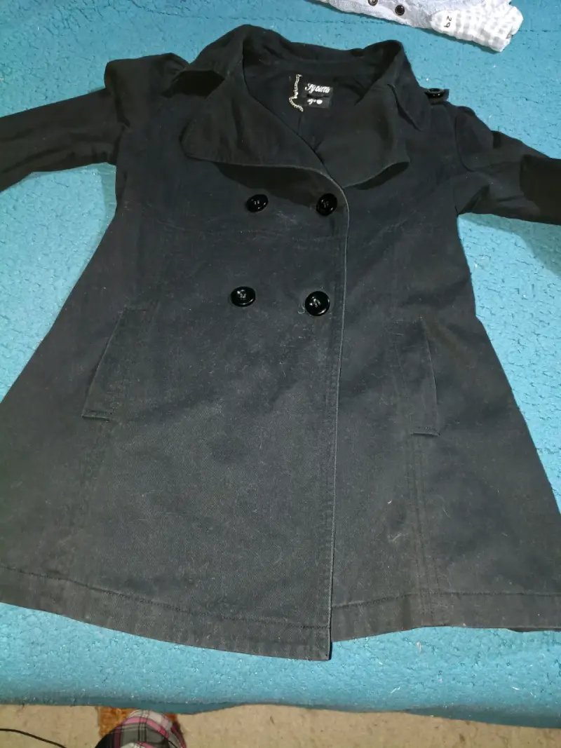 Abrigo  negro Sybilla talla S con botones - 2
