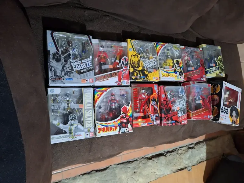 Figuras de acción Kamen Rider Super Sentai Bandai - 1