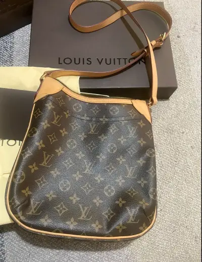 Bolso bandolera Louis Vuitton monograma clásico - miniatura 1