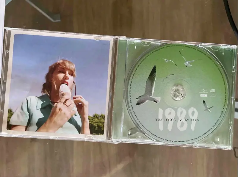 CD 1989 Taylor's Version de Taylor Swift - 3