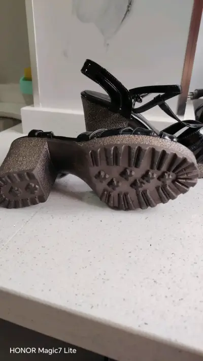 Sandalias de tacón alto negras Eda Manzini - miniatura 3
