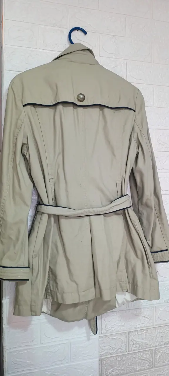 Abrigo beige con cinturón Esprit para mujer - 2