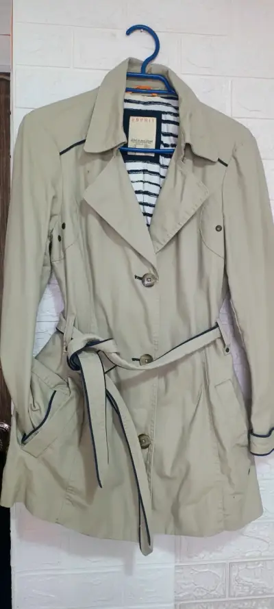 Abrigo beige con cinturón Esprit para mujer - miniatura 3