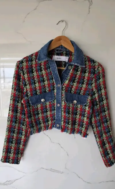 Chaqueta corta de mezclilla y tweed Bershka - miniatura 1