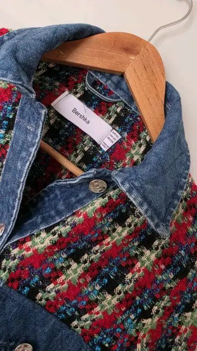 Chaqueta corta de mezclilla y tweed Bershka - miniatura 2