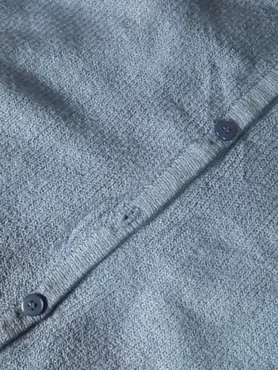 Cárdigan azul de mujer con botones - miniatura 2