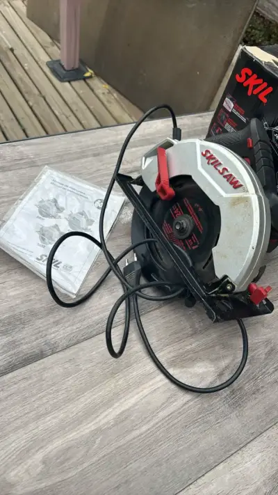 Sierra Circular Skil 5301 1250W - miniatura 4