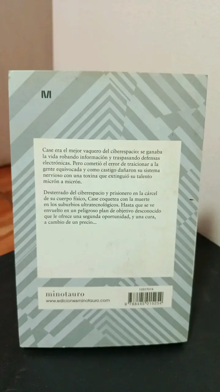 Libro Neuromante de William Gibson - 2