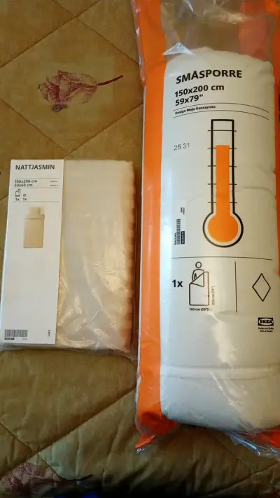 Juego de funda nórdica y edredón IKEA 150x200 cm - miniatura 1
