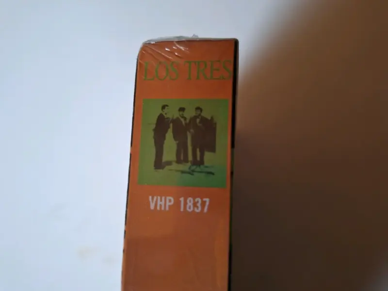 VHS Los Tres. La sangre en el cuerpo - 4