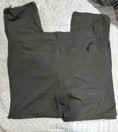 Pantalones outdoor hombre color verde - miniatura 2