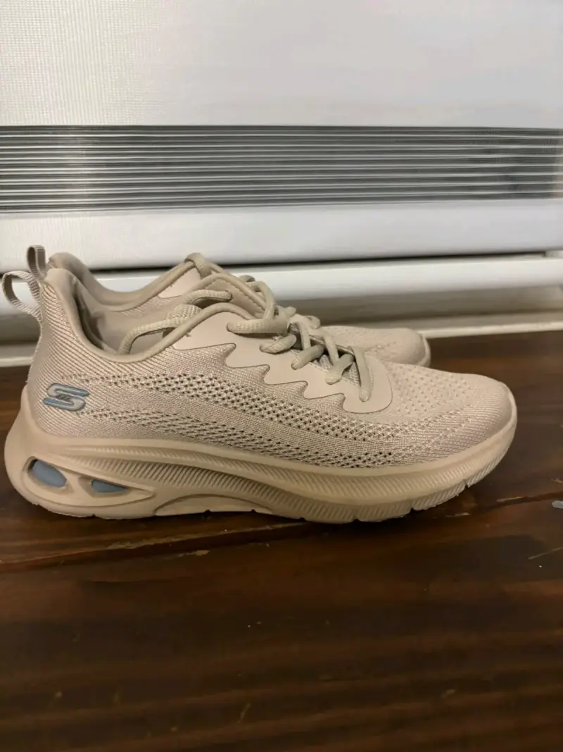 Zapatillas deportivas beige para mujer - 2