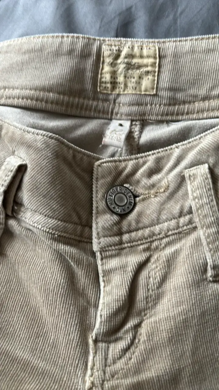 Pantalones de cotelé beige para mujer - 2