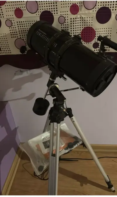 Telescopio Celestron PowerSeeker 127EQ con trípode - miniatura 1