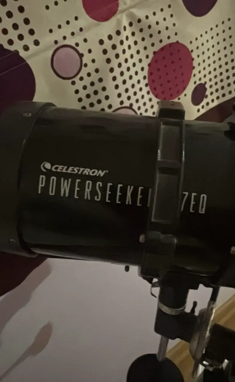 Telescopio Celestron PowerSeeker 127EQ con trípode - 2