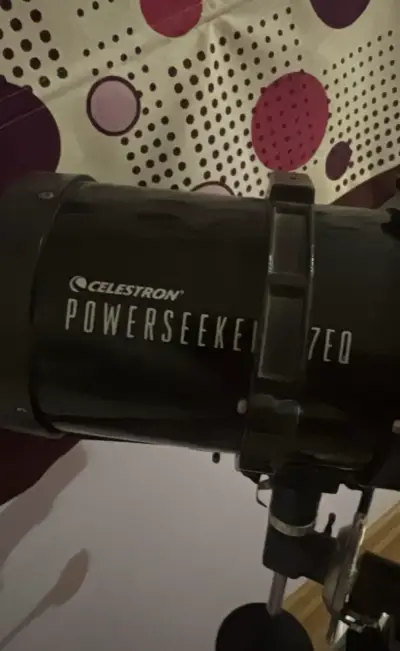 Telescopio Celestron PowerSeeker 127EQ con trípode - miniatura 2