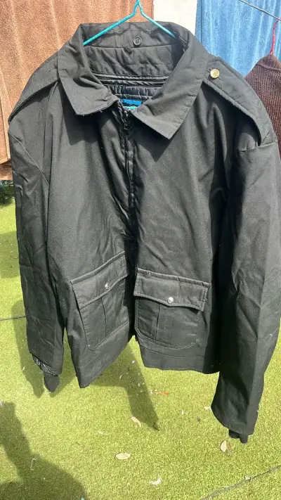 Chaqueta negra térmica de hombre - miniatura 4