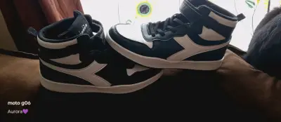 Zapatillas deportivas negras y blancas Diadora - miniatura 1