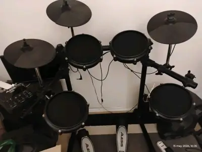 Batería Electrónica Alesis Turbo Kit Completa - miniatura 3