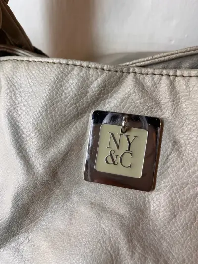 Bolso de hombro beige NY&C - miniatura 2