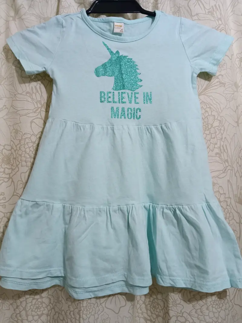 Vestido infantil celeste con unicornio - 1