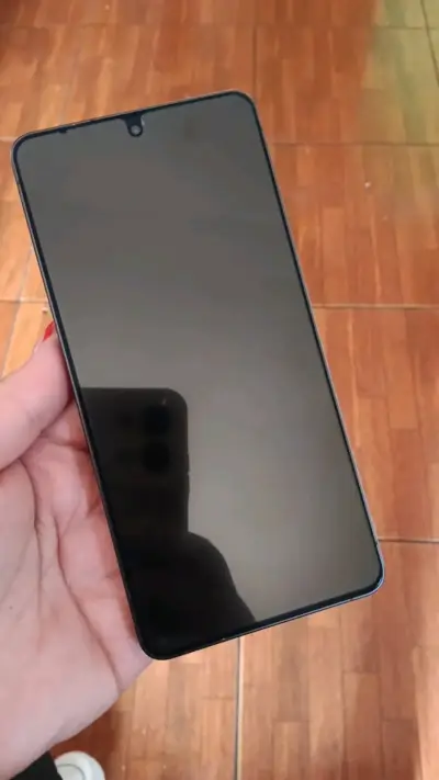 Smartphone Samsung Galaxy S26 Ultra en buen estado - miniatura 1