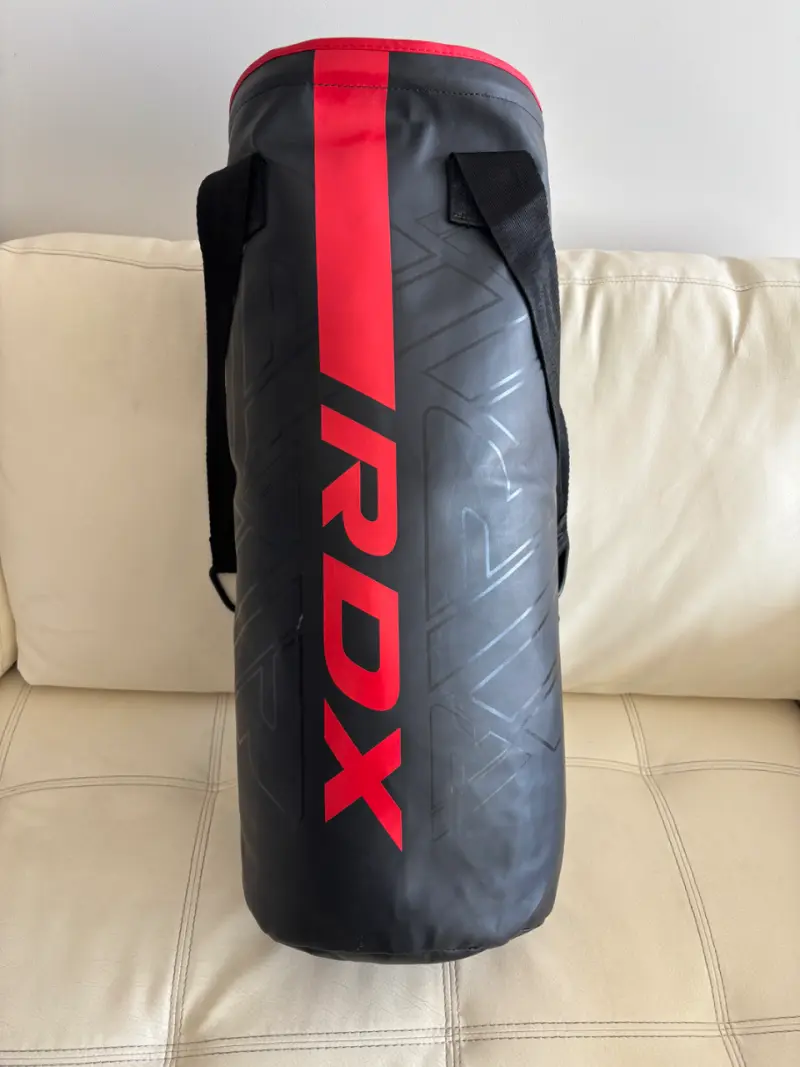 Saco de Boxeo RDX Negro y Rojo