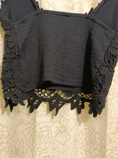 Top de encaje negro para mujer - miniatura 2