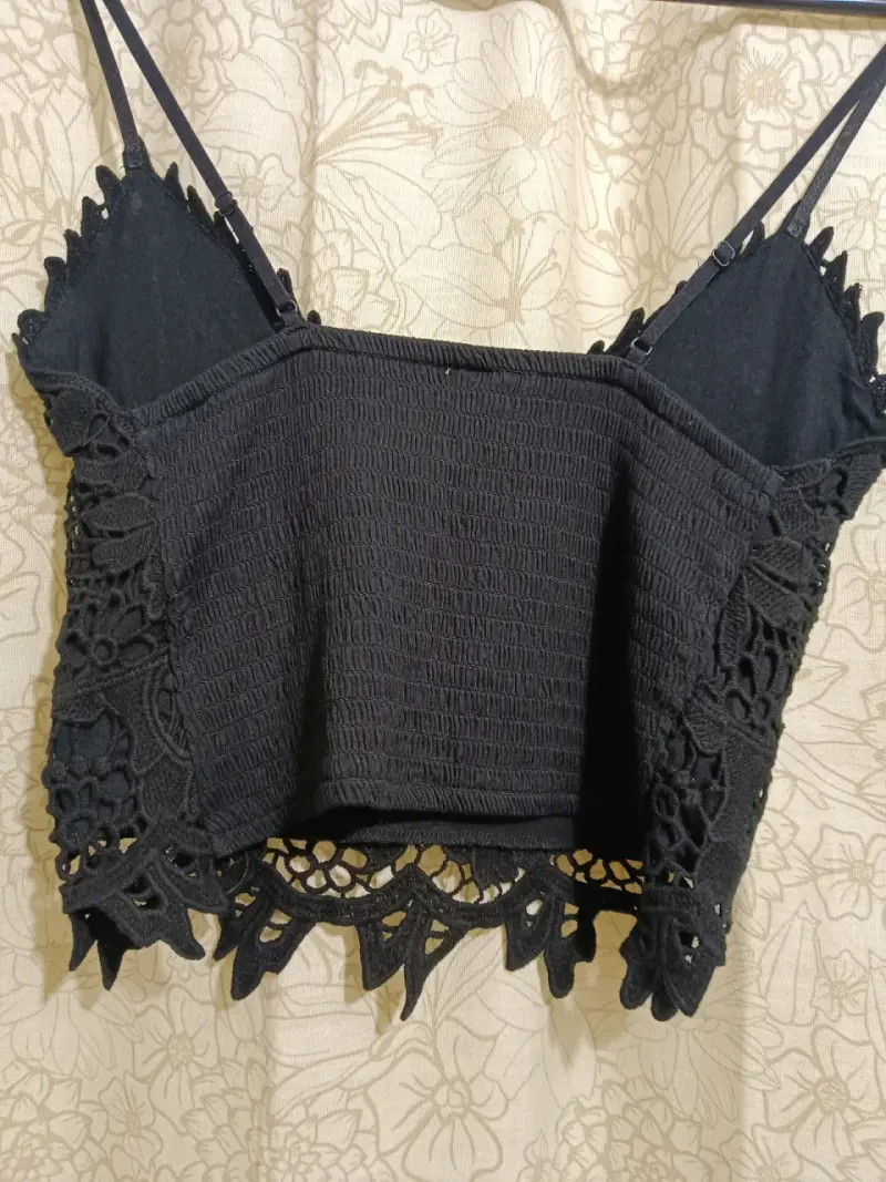 Top de encaje negro para mujer - 4