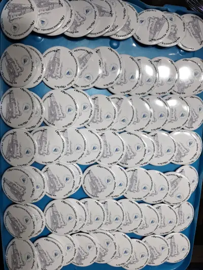 Chapas personalizadas para eventos y fiestas - miniatura 3