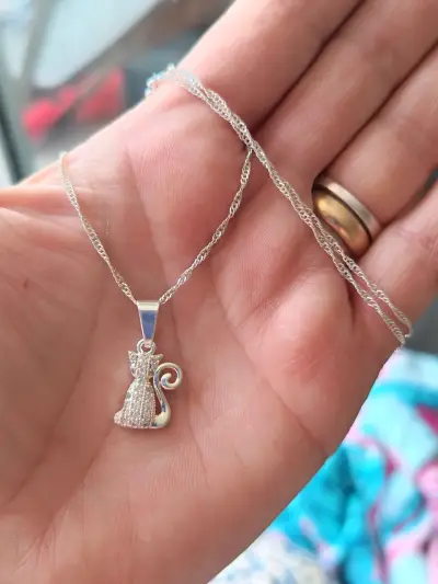 Colgante de gato en plata con cadena - miniatura 2