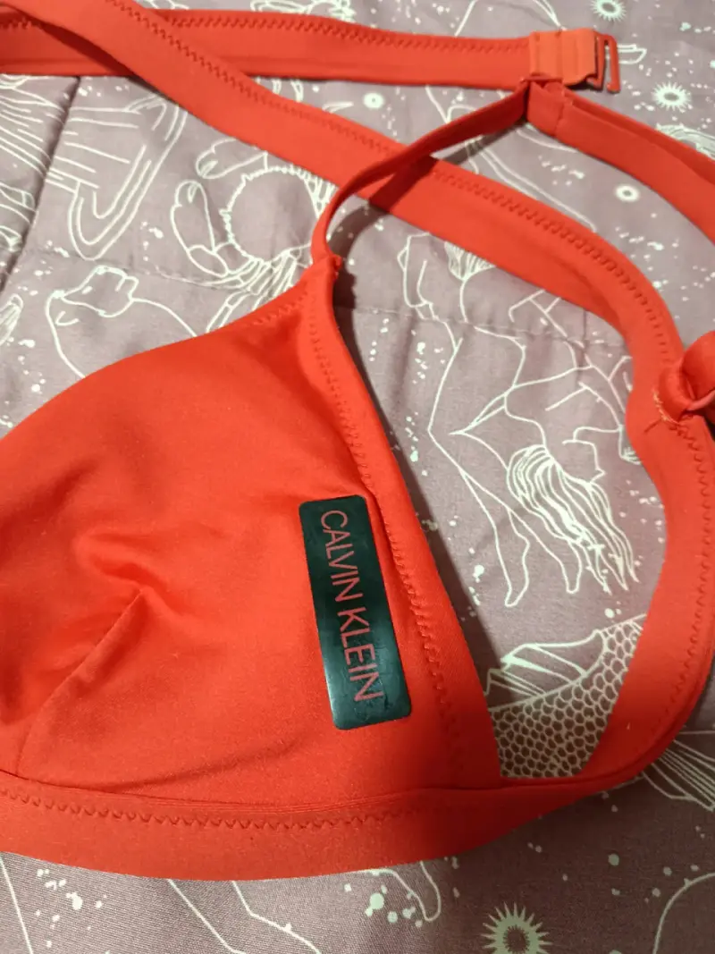 Bikini Calvin Klein rojo y estampado animal - 4
