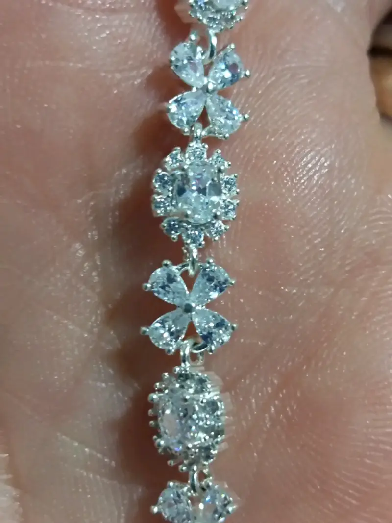Pulsera de plata con circonitas brillantes - 1